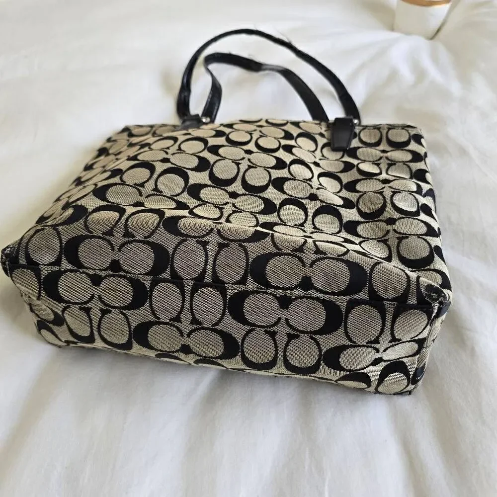 Coach NY Women's Medium‎ Black Gray Canvas Leather Strap Stylish Tote Handbag